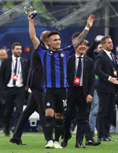 对抗中占据 对抗中占据